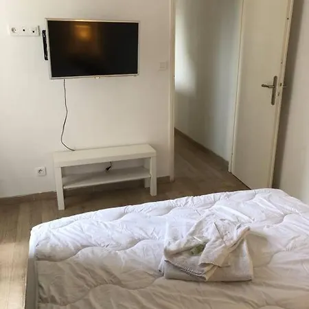 2 Pieces Proche Rue D'antibes Appartamento *