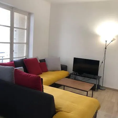 2 Pieces Proche Rue D'antibes Cannes